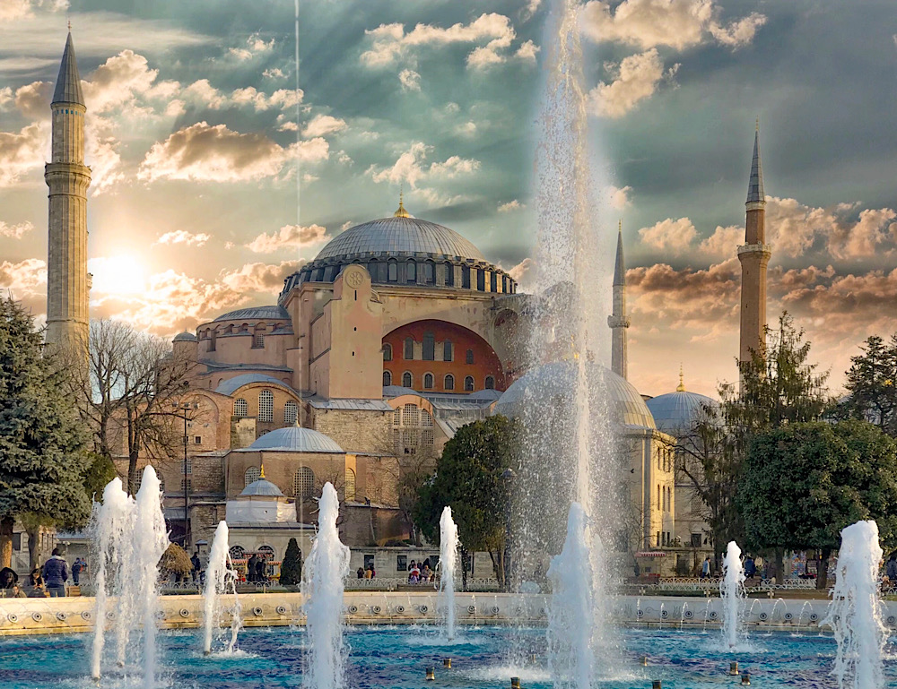 TURKEY Istanbul work begins on the Hagia Sophia. Controversy over